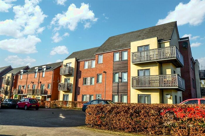 2 Bedroom Flat To Rent In Mere Drive, Clifton, Swinton M27