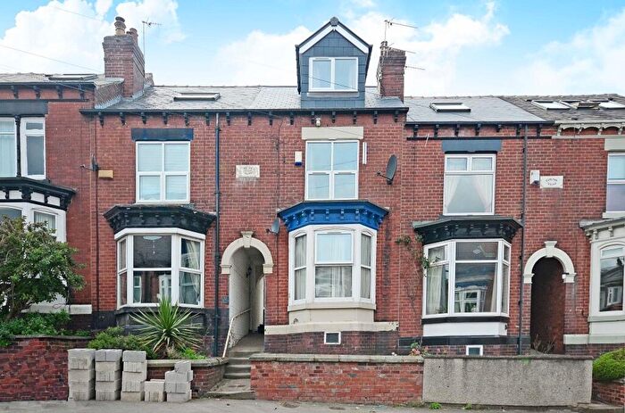 4 Bedroom Terraced House To Rent In Roach Road, Sheffield, S11