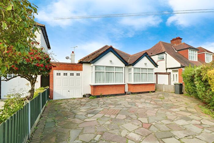 3 Bedroom Detached Bungalow To Rent In St James Avenue, Thorpe Bay, SS1