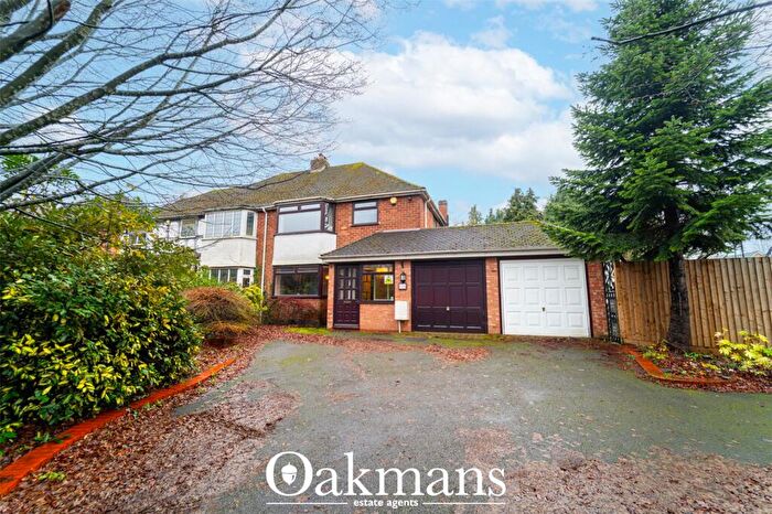 3 Bedroom Semi-Detached House For Sale In Sharmans Cross Road, Solihull, West Midlands, B91