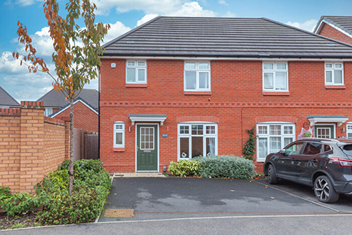 3 Bedroom Semi Detached House For Sale In Spinners Avenue, Preston, PR5