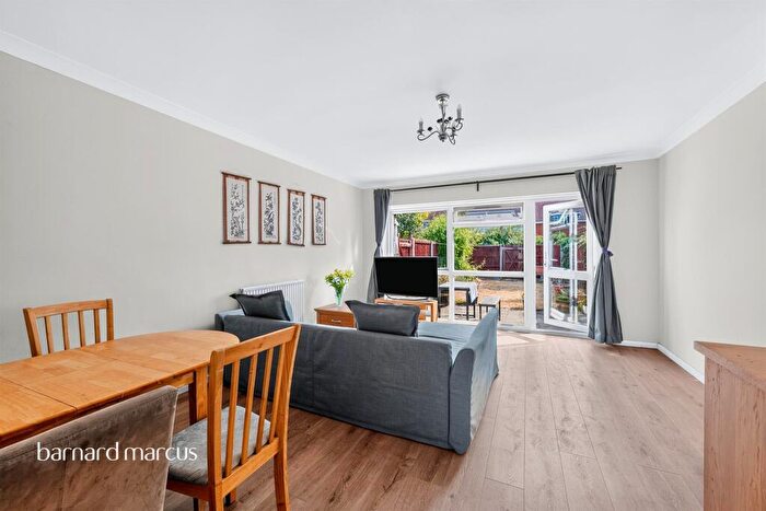 2 Bedroom End Of Terrace House For Sale In Audley Place, Sutton, SM2