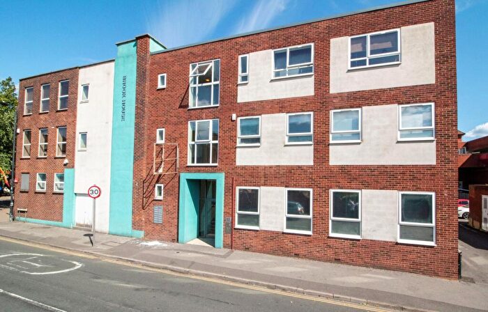 1 Bedroom Flat For Sale In Upper Street, Fleet, GU51