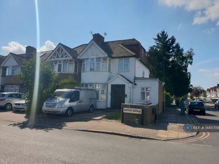 2 Bedroom Flat To Rent In Queensbury, London, NW9