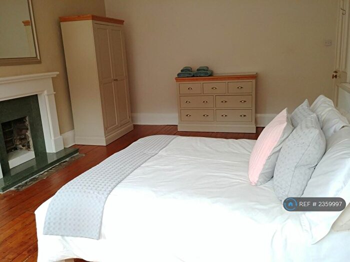 4 Bedroom Flat To Rent In Marchmont, Marchmont, EH9