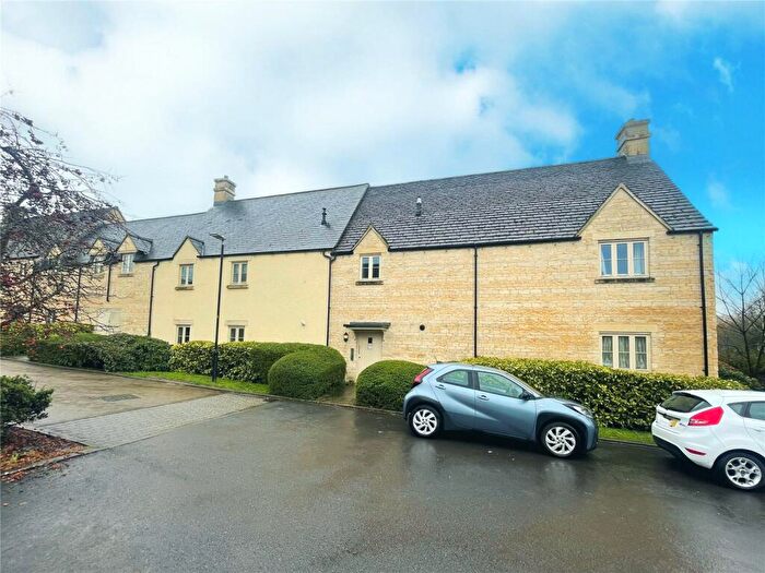 2 Bedroom Apartment For Sale In Cross Close, Cirencester, Gloucestershire, GL7