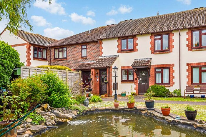 2 Bedroom Flat For Sale In Windmill Court, East Wittering, West Sussex, PO20