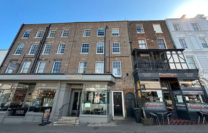 1 Bedroom Flat To Rent In Albion Street, Broadstairs, Kent, CT10