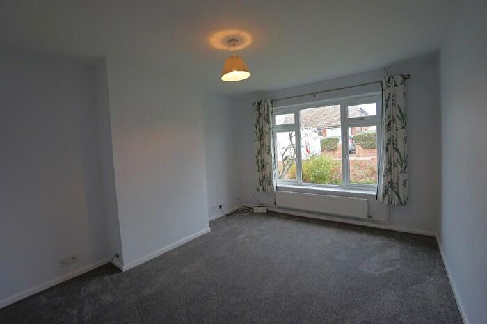 2 Bedroom Semi-Detached Bungalow For Sale In Greenhill Gardens, Minster, CT12