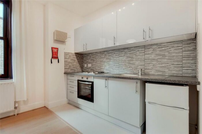 2 Bedroom Apartment To Rent In Empire Mansions, - Mare Street, London, E8