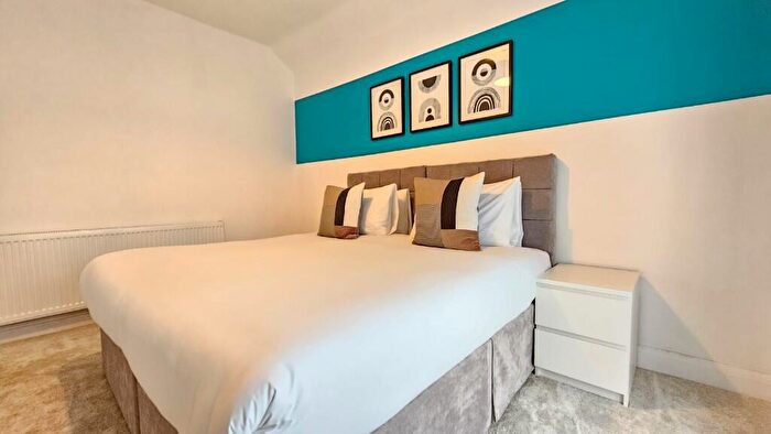 5 Bedroom House To Rent In Elmsleigh Drive, Leigh-On-Sea, Essex, SS9