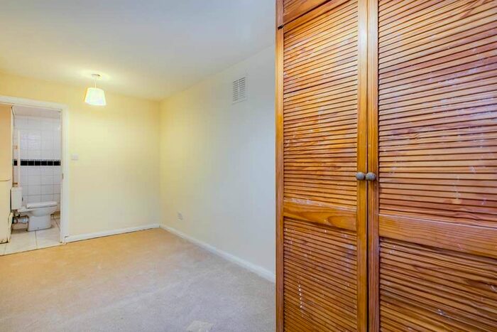 6 Bedroom Detached House To Rent In Saxon Drive, West Acton, W3