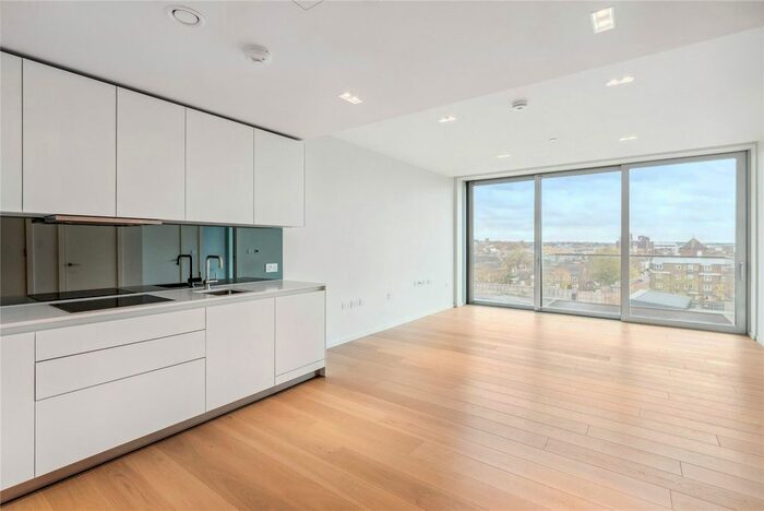 1 Bedroom Flat To Rent In Lillie Square, London, SW6