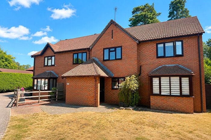 2 Bedroom Terraced House For Sale In Paterson Close, Frimley, GU16