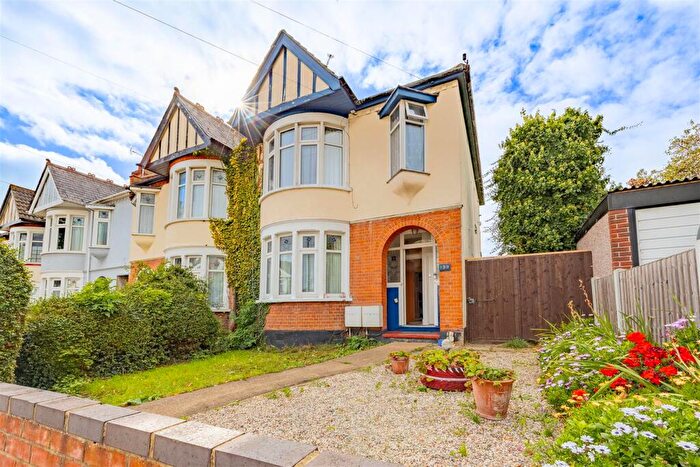 1 Bedroom Flat For Sale In Brunswick Road, Southend-On-Sea, SS1