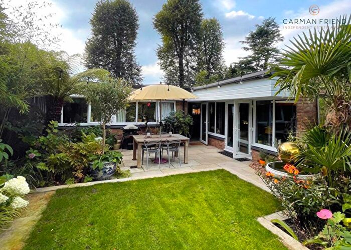 2 Bedroom Bungalow For Sale In The Beeches, Upton, CH2