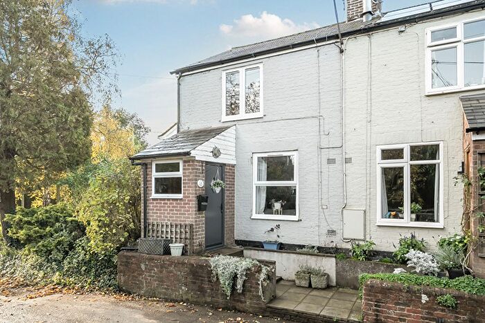 3 Bedroom End Terrace House For Sale In West Tockenham, Swindon, SN4