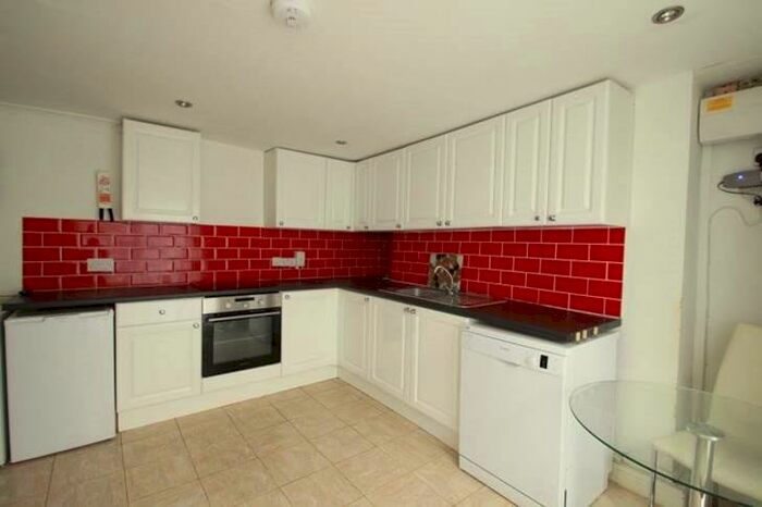 2 Bedroom Property To Rent In Radnor Street, PL4