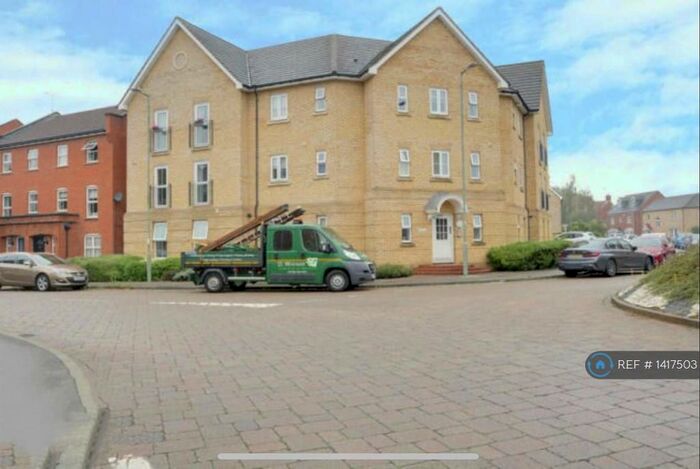 2 Bedroom Flat To Rent In Moorfoot House, Great Ashby, Stevenage, SG1