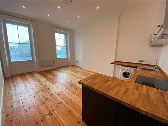 2 Bedroom Flat To Rent In Hall Quay, Great Yarmouth, NR30