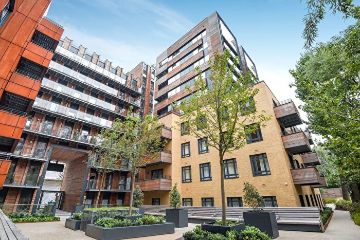 1 Bedroom Flat To Rent In Wharf Road, Islington, London, N1