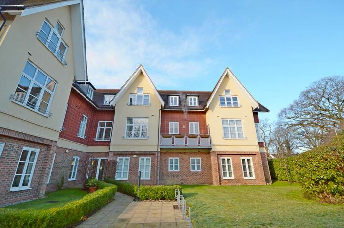 3 Bedroom Flat To Rent In Fitzhamon House, Idsworth Down, Petersfield, GU31