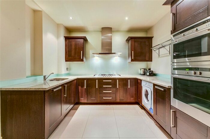 3 Bedroom Flat To Rent In Princes Gate, Knightsbridge, SW7