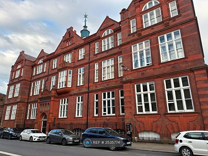 2 Bedroom Flat To Rent In The Old School Rooms, Bolton, BL1