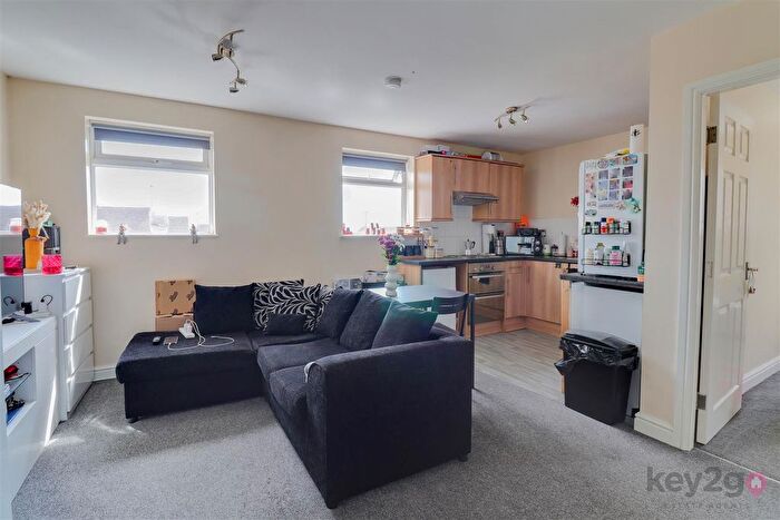 1 Bedroom Flat To Rent In Hawksway, Eckington, S21