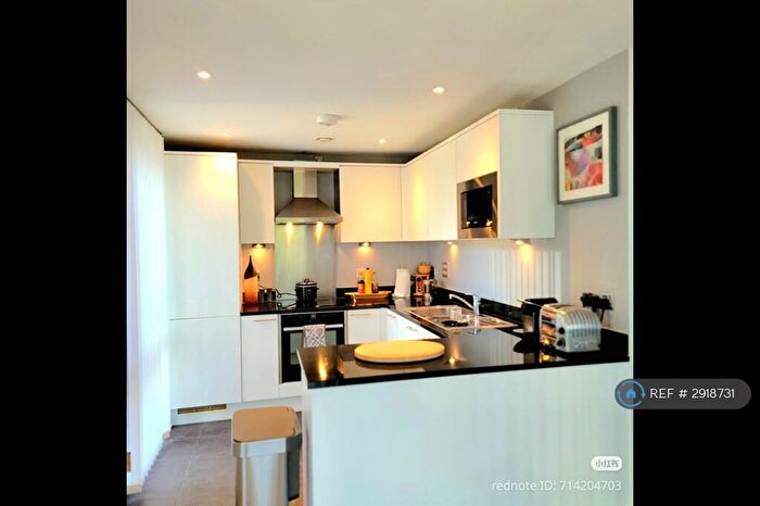 3 Bedroom Flat To Rent In Indescon Square, London, E14