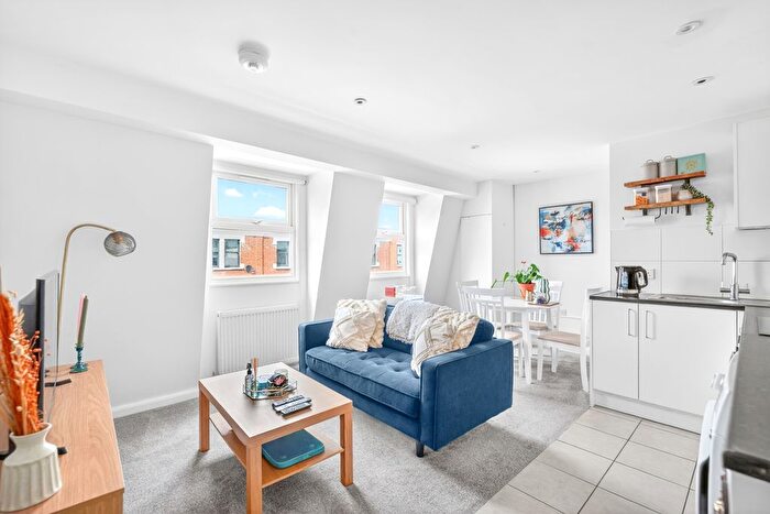 1 Bedroom Flat For Sale In A, Abbey Parade, London, SW19