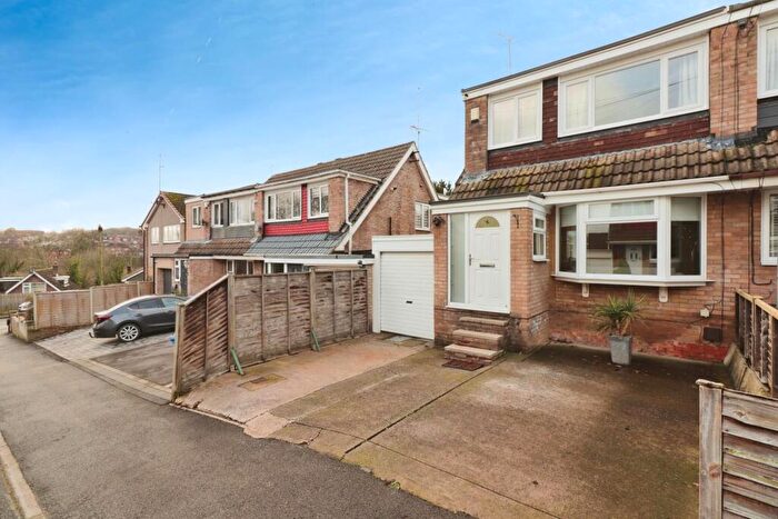 3 Bedroom Detached House For Sale In Harcourt Rise, Chapeltown, Sheffield, S35