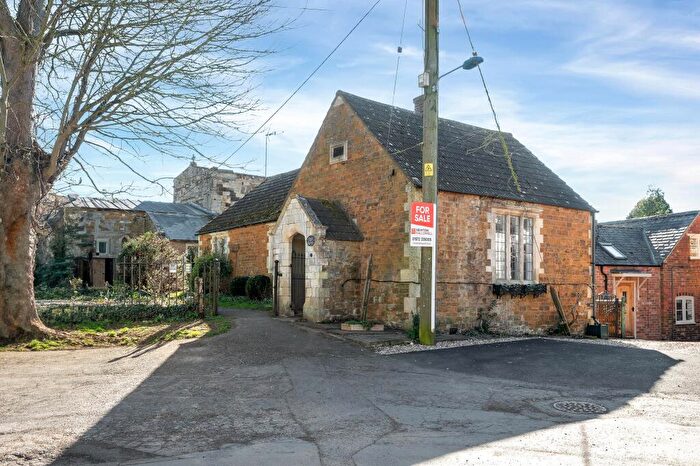 2 Bedroom Character Property For Sale In Cedar Street, Braunston, LE15