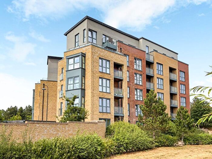 2 Bedroom Apartment For Sale In Cyber Avenue, Oakgrove, Milton Keynes, MK10