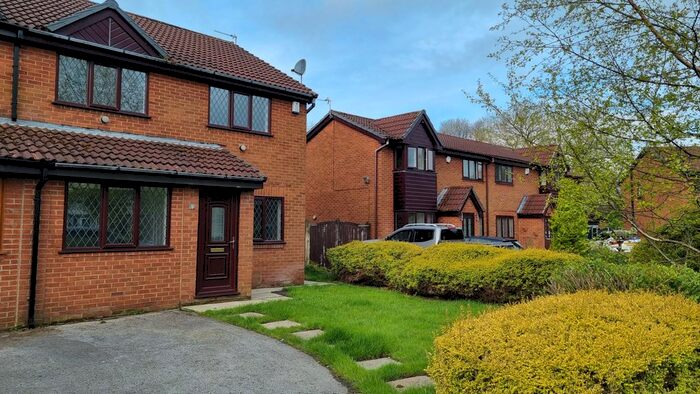 4 Bedroom Semi-Detached House To Rent In Deborah Avenue, Fulwood, PR2