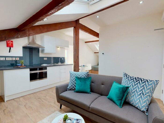 Studio To Rent In Clarendon Road, Leeds, West Yorkshire, LS2