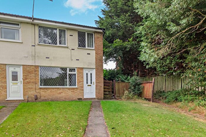 3 Bedroom Semi-Detached House For Sale In Blackthorn Close, Rochdale, OL12