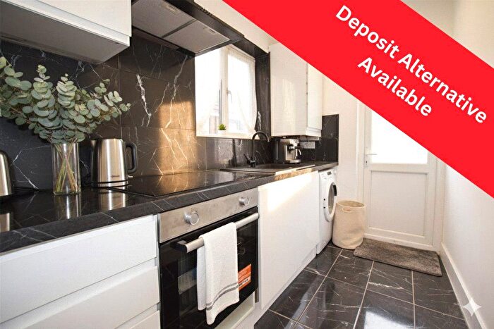 3 Bedroom Semi-Detached House To Rent In Straight Road, Romford, RM3