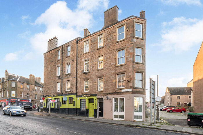 2 Bedroom Flat For Sale In North Junction Street, Edinburgh, EH6