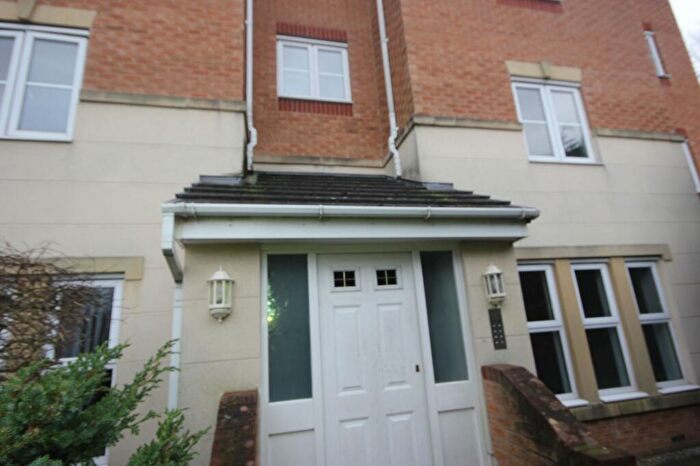 1 Bedroom Apartment For Sale In Firbank Close, Ashton-Under-Lyne, OL7