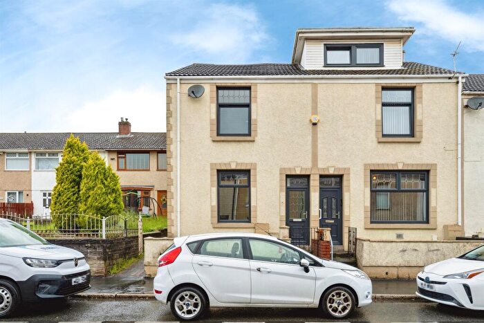 2 Bedroom End Of Terrace House For Sale In Neath Road, Plasmarl, Swansea, SA6
