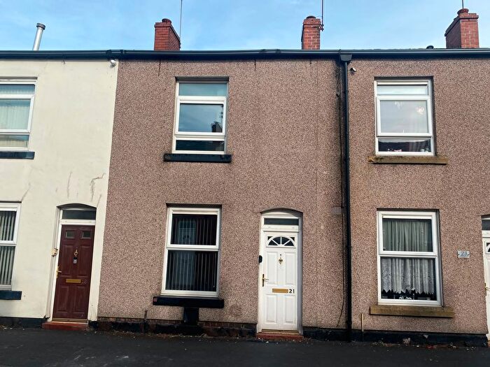 2 Bedroom Terraced House For Sale In Hereford Street, Rochdale, OL11