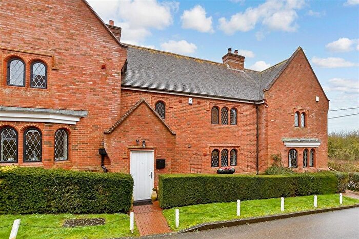 3 Bedroom Terraced House For Sale In Fitzwalters Meadow, Canterbury, Kent, CT3