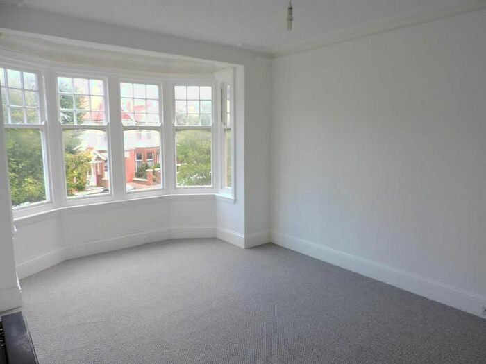1 Bedroom Flat To Rent In Vallance Gardens, Hove, BN3