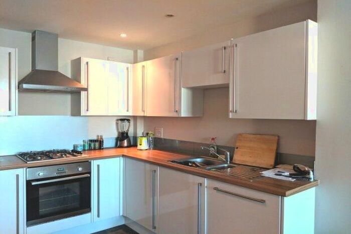 1 Bedroom Flat To Rent In The Crescent, Plymouth, PL1