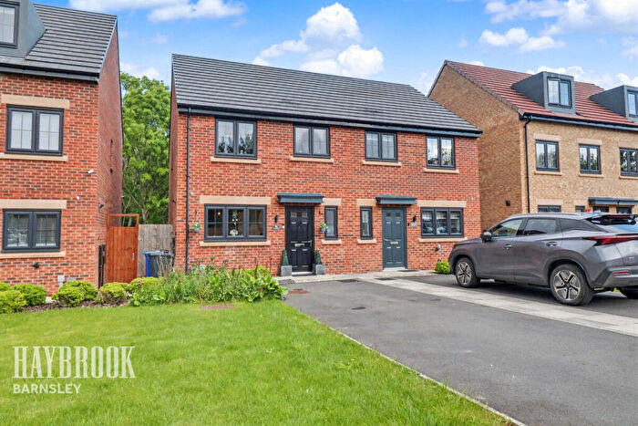 3 Bedroom Semi-Detached House For Sale In Bretton Way, Smithies, S71