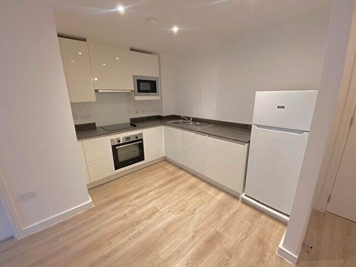 2 Bedroom Apartment To Rent In Strutt House, Derby, DE1