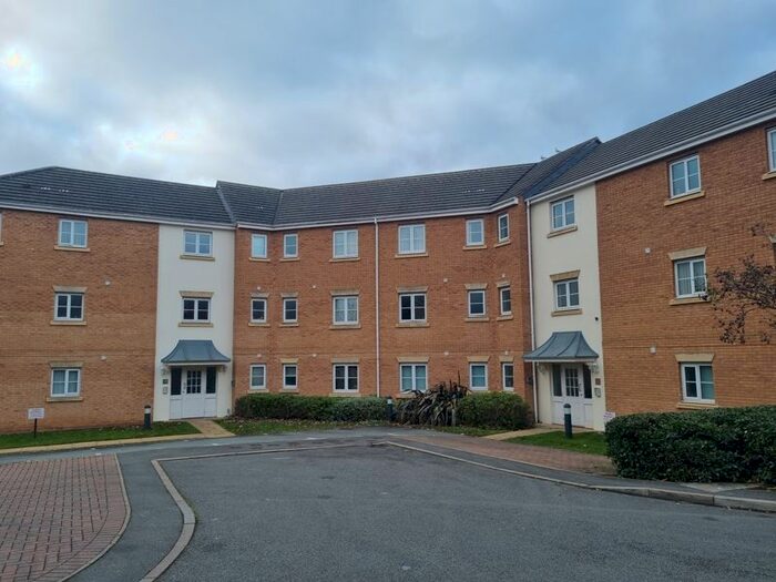 2 Bedroom Flat To Rent In Charter Place, Oldbury B68