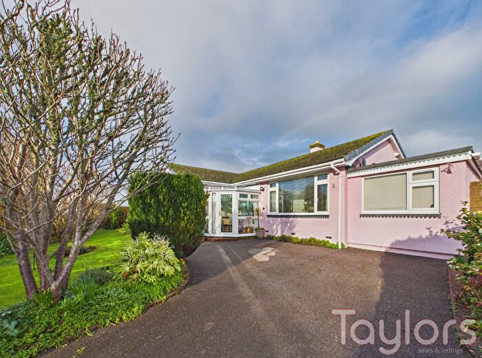 3 Bedroom Bungalow For Sale In Langdon Fields, Galmpton, Brixham, TQ5