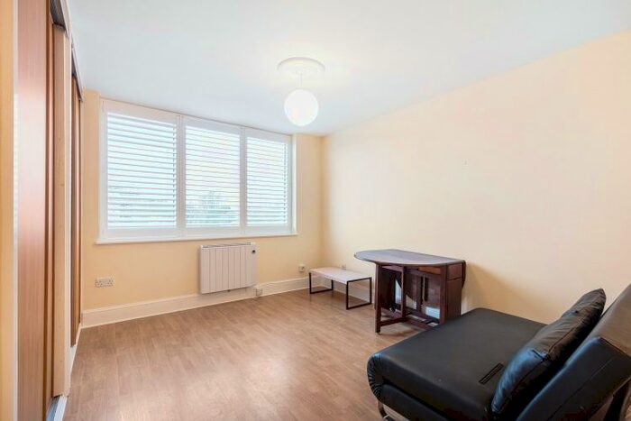 Studio To Rent In Boundary Road, London, NW8